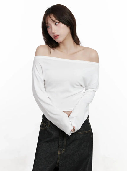 chic-off-shoulder-cropped-tee-in514