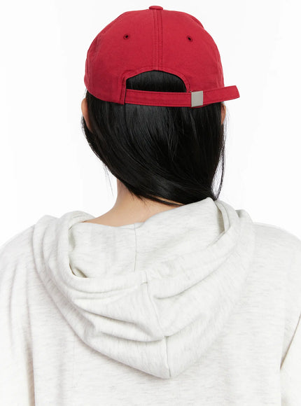 embroidered-snapback-cap-cg525