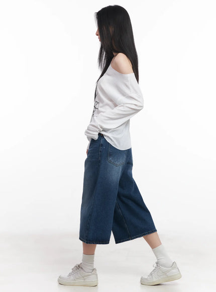 loose-fit-long-sleeve-graphic-top-cu510