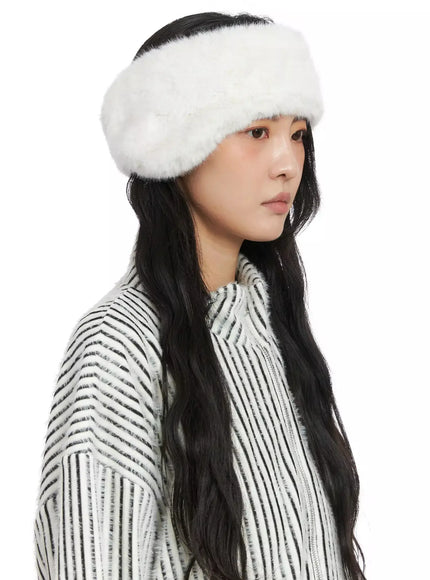 soft-knit-ear-flap-hat-in528