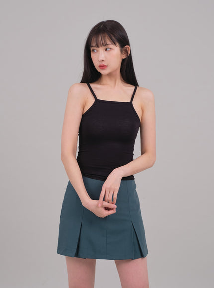 Kurz geschnittenes Langarm-Top mit Raffung vorne C2701