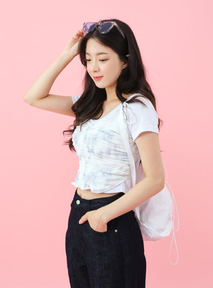 Deep Round Neck Basic Crop T-Shirt BU5