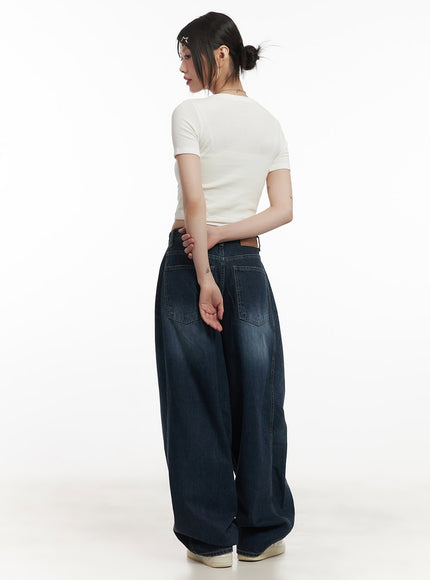 graphic-essential-crop-top-cf519