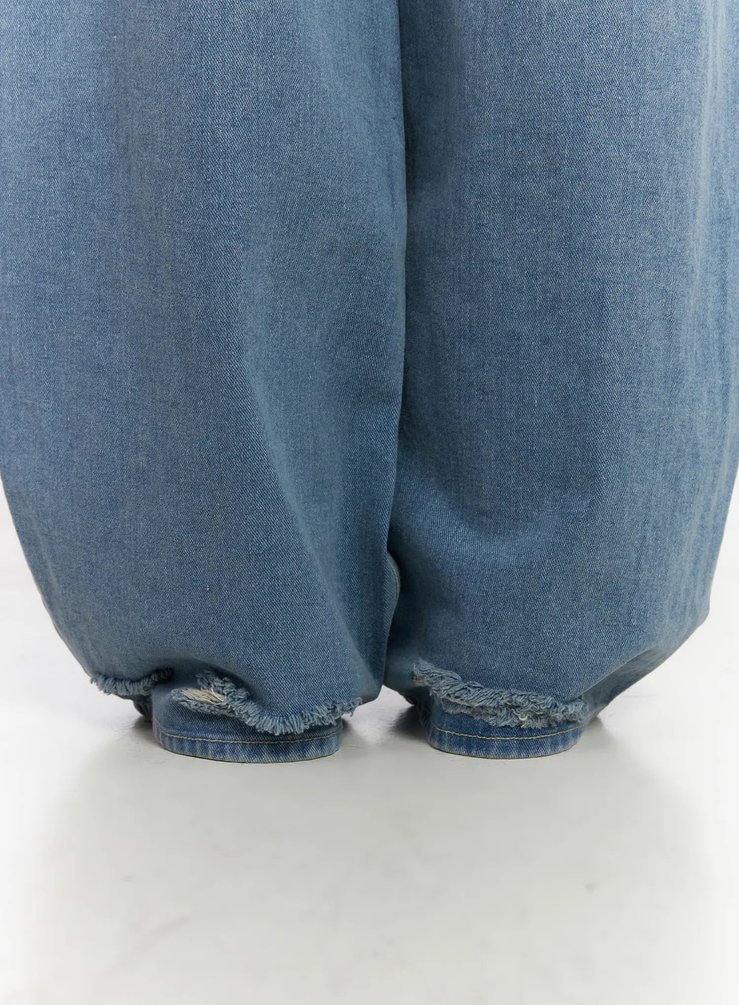 Lylah Ripped Wide Leg Jeans CM517