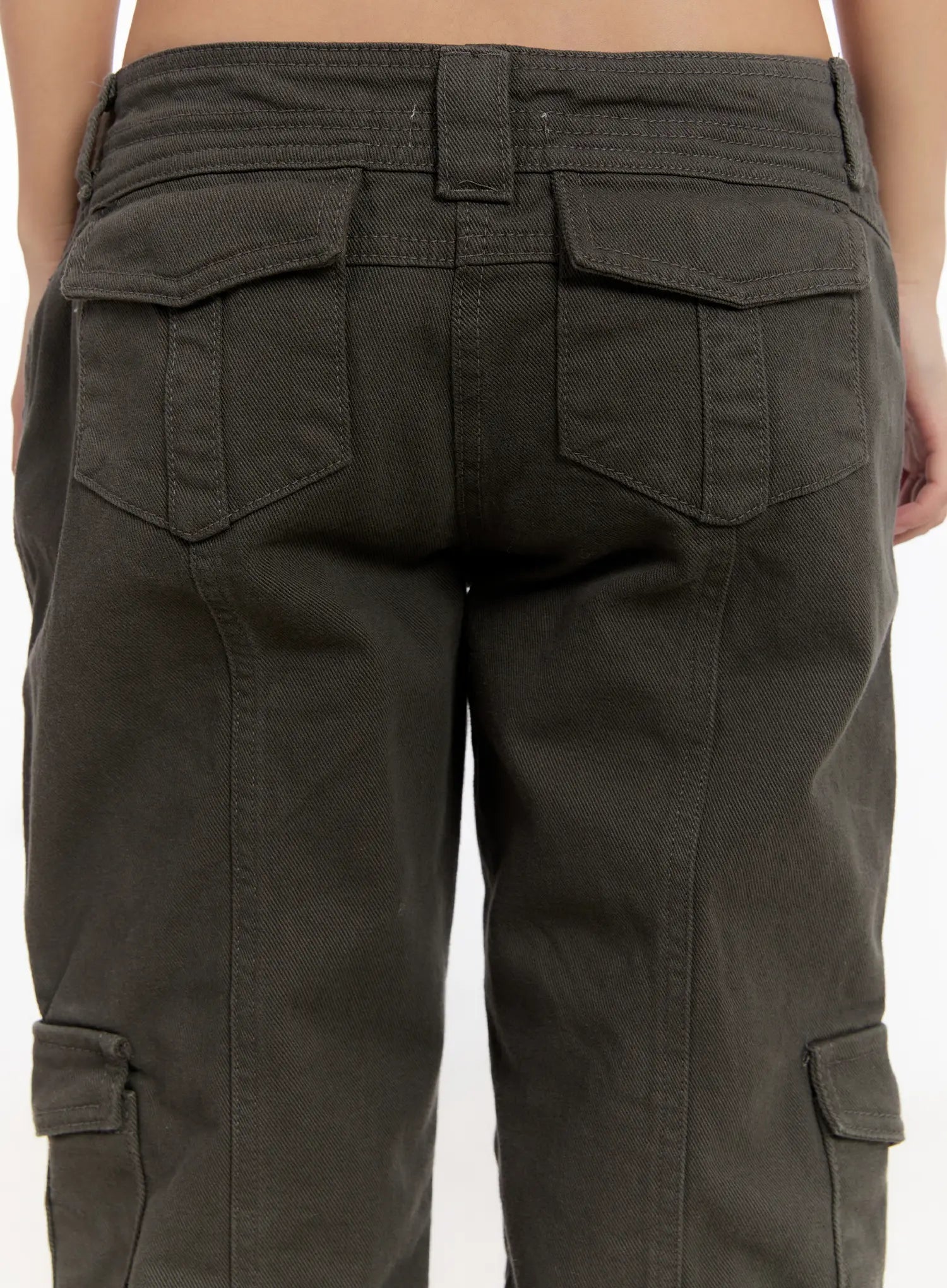 vintage-bootcut-cargo-pants-cn527