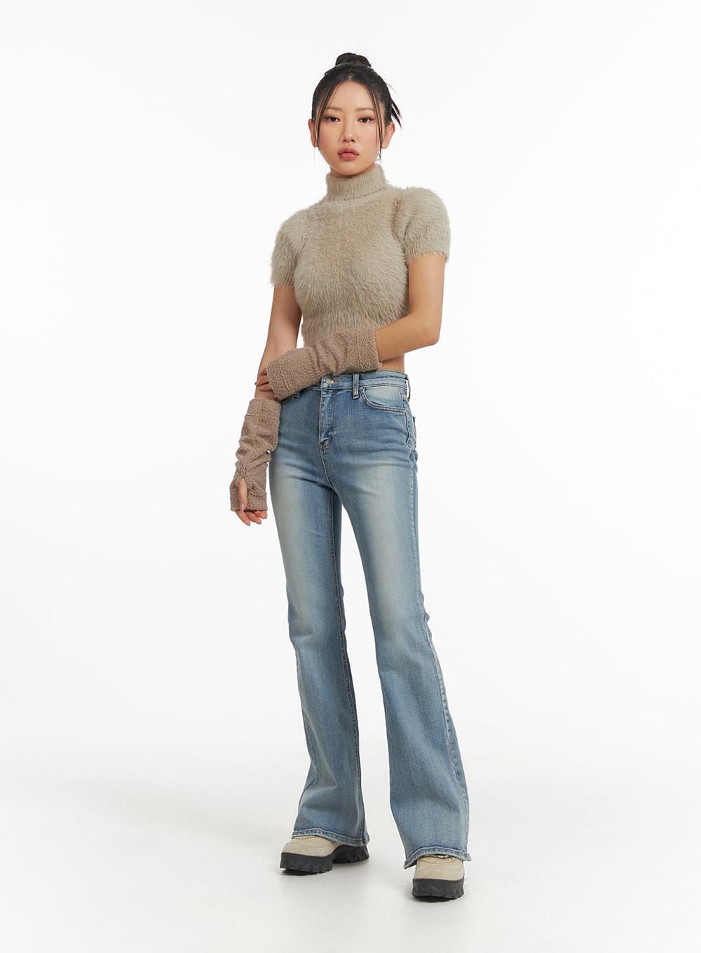 fuzzy-turtleneck-short-sleeve-sweater-cj429
