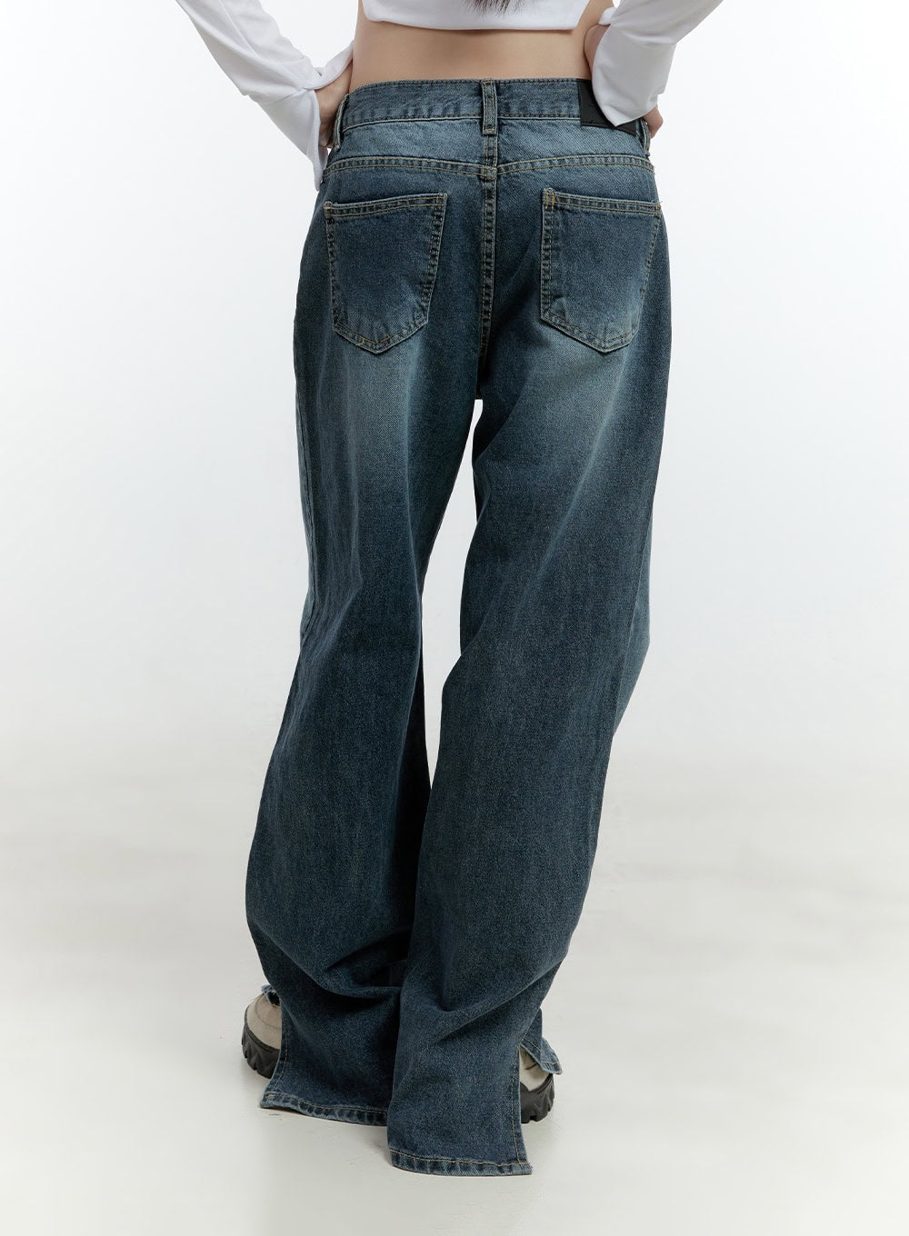 donna-washed-wide-leg-jeans-cf507
