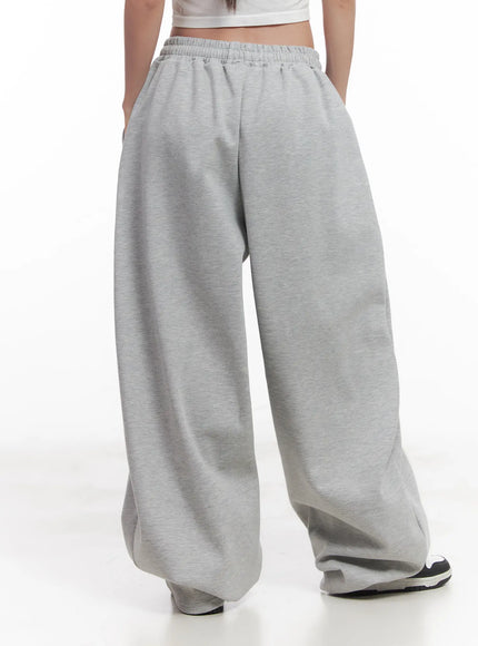 basic-wide-fit-sweatpants-cu517