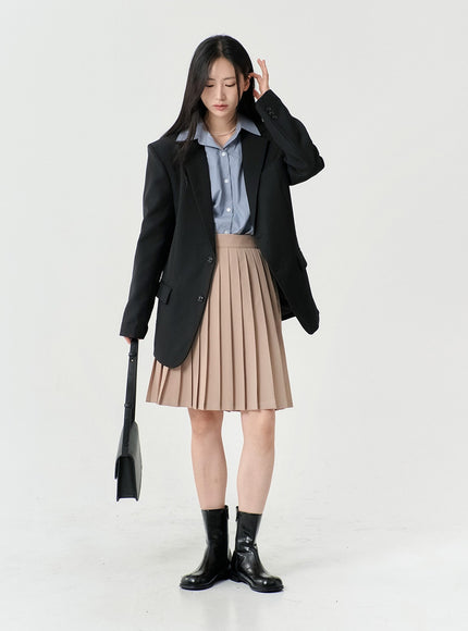 Basic Two Button Blazer with Pocket OS06