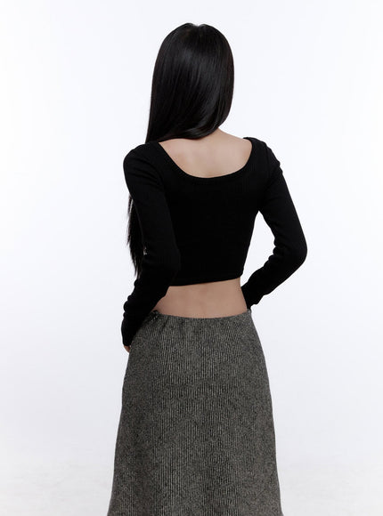 Scoop-Neck Long-Sleeve Crop Top CJ509