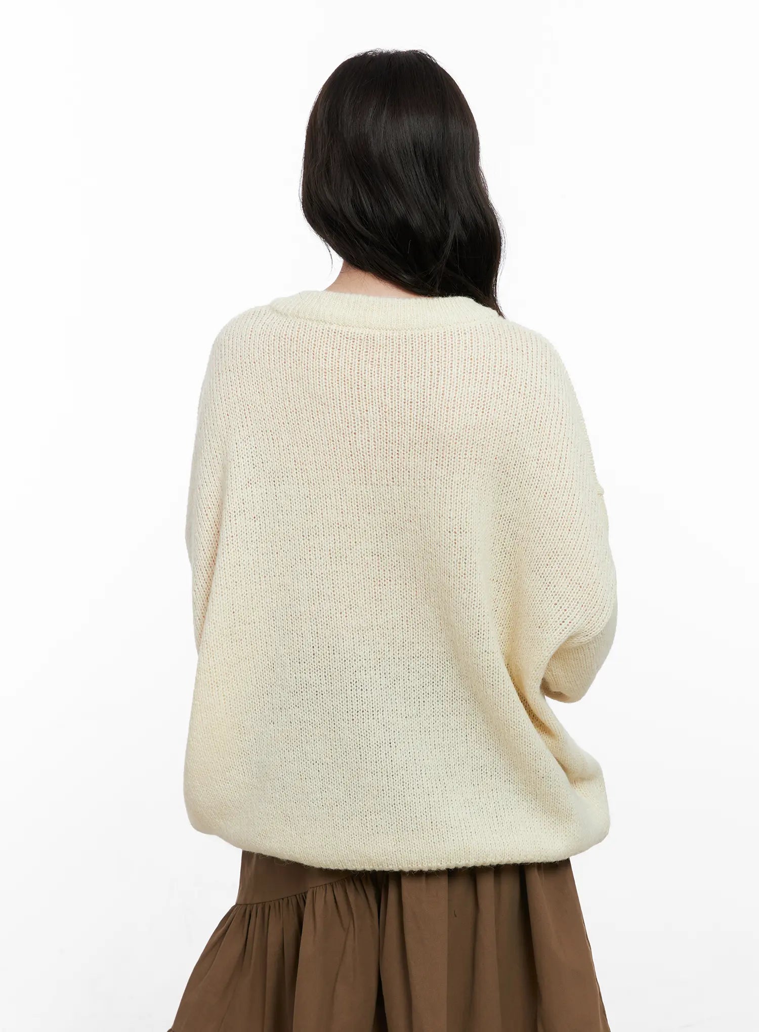 oversized-v-neck-knit-sweater-co530