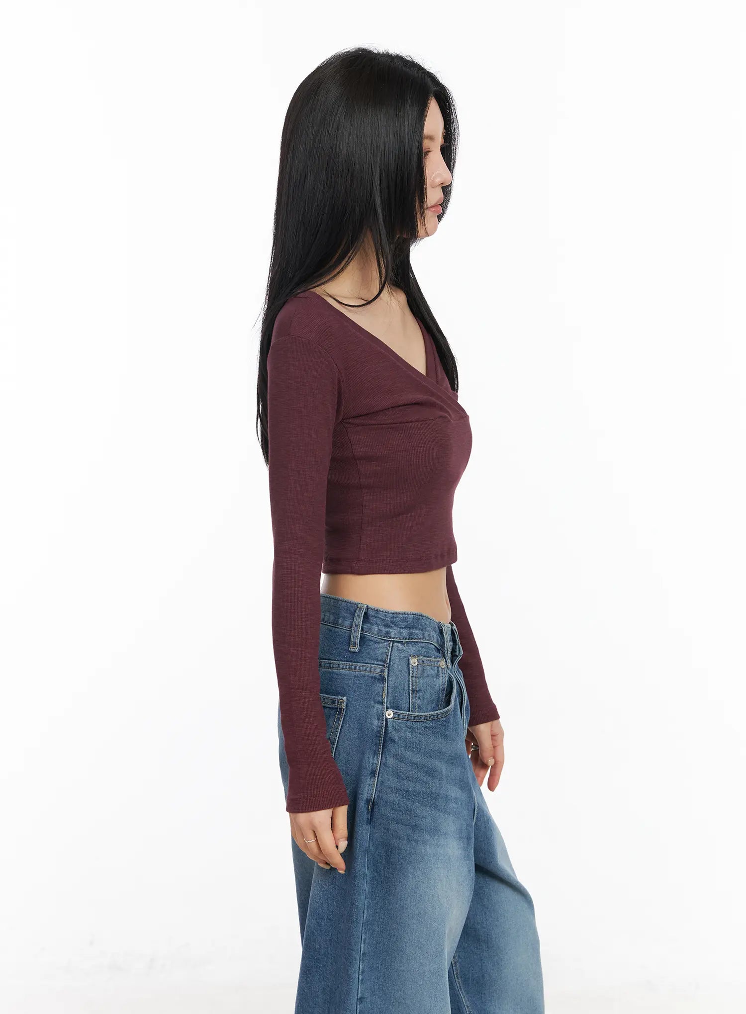 v-neck-long-sleeve-crop-top-cm516
