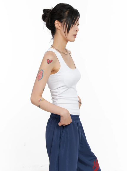 back-slit-tank-top-cl528