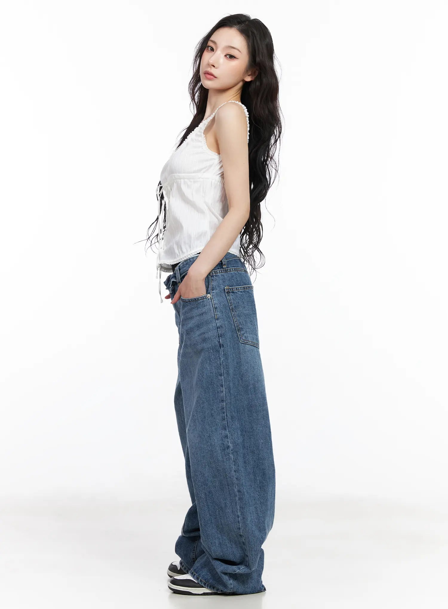eunj-low-rise-wide-leg-jeans-cm519