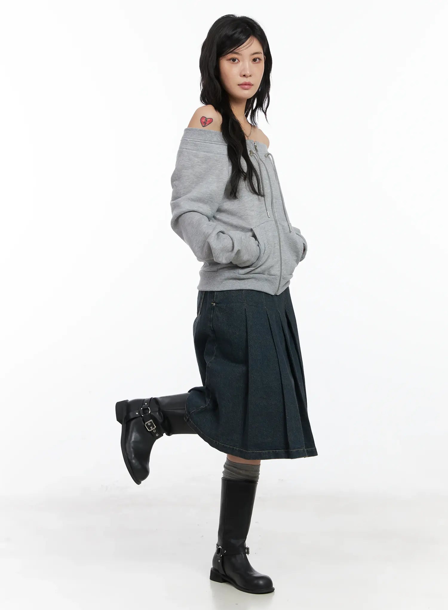 off-shoulder-zip-up-sweatshirt-cn528