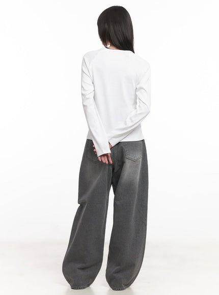 93-graphic-long-sleeve-top-cm520