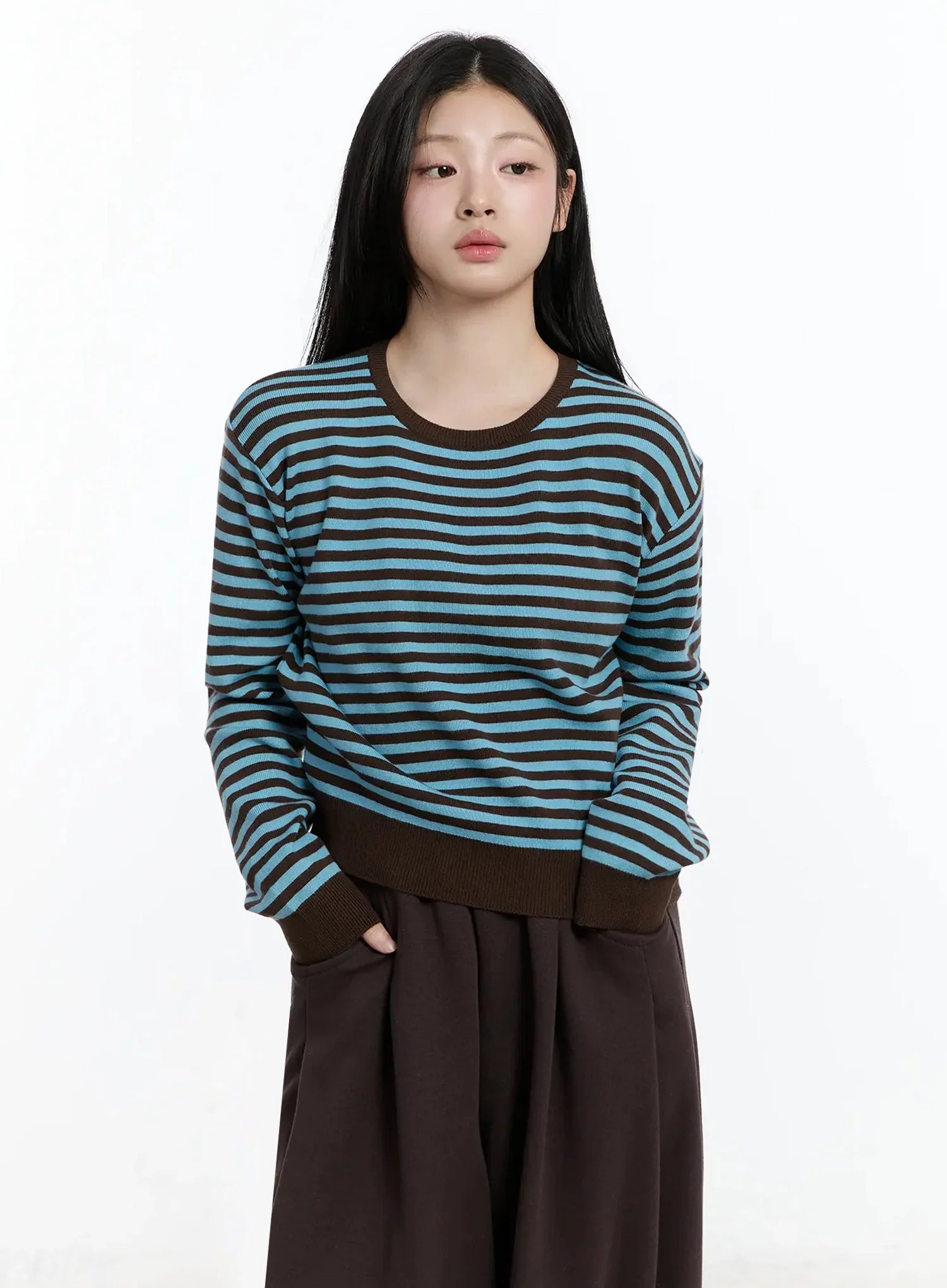 Striped Round Neck Knit Top IM519