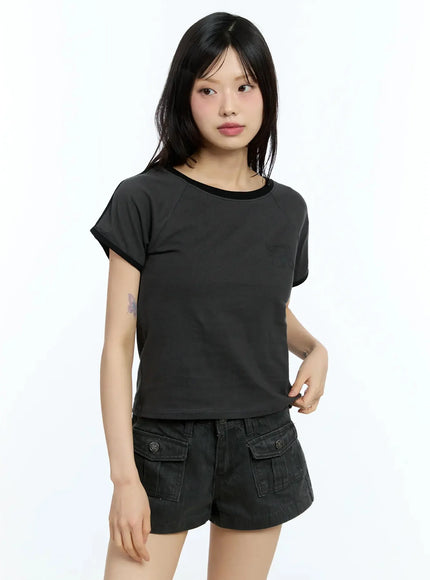 two-tone-graphic-tee-iu524