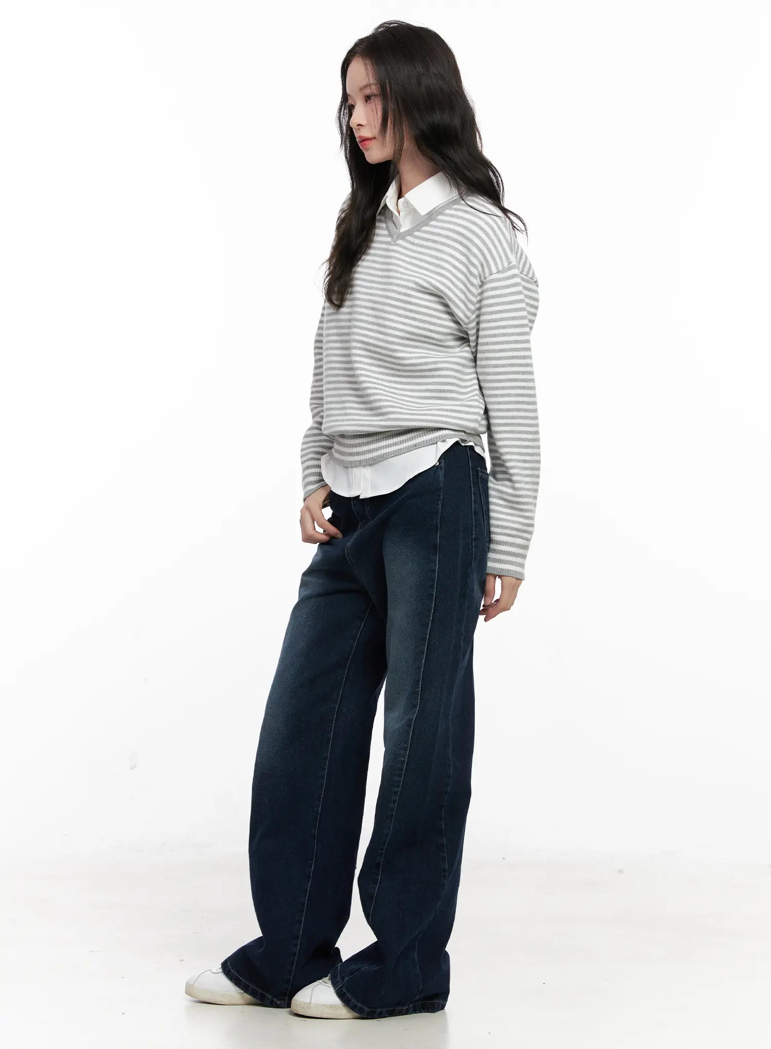 v-neck-striped-knit-sweater-co530