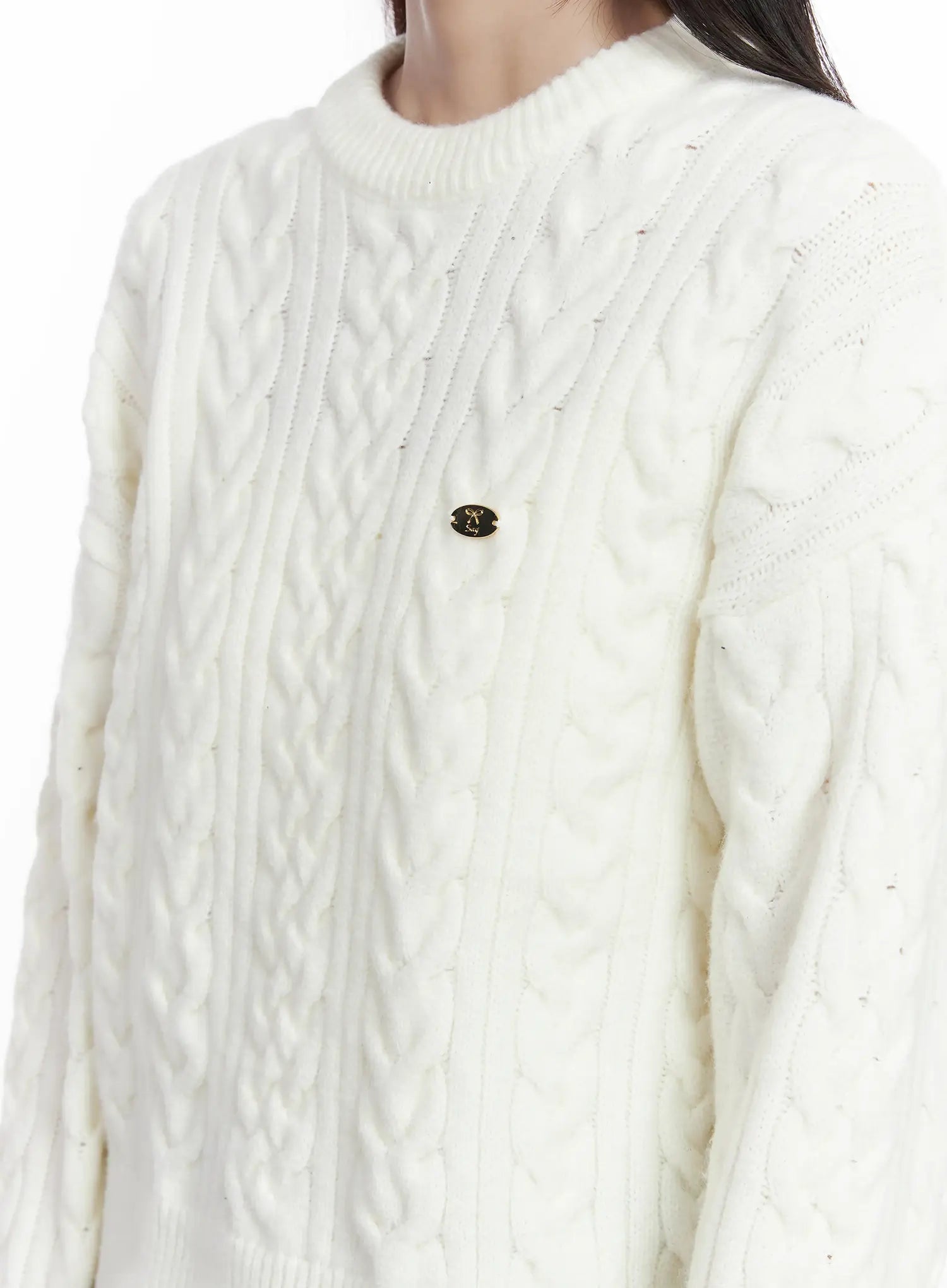 cable-knit-sweater-ij529