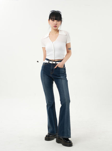 Bootcut-Jeans in dunkler Waschung CA328