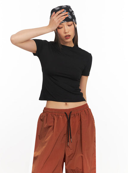 short-sleeve-crop-top-ia504