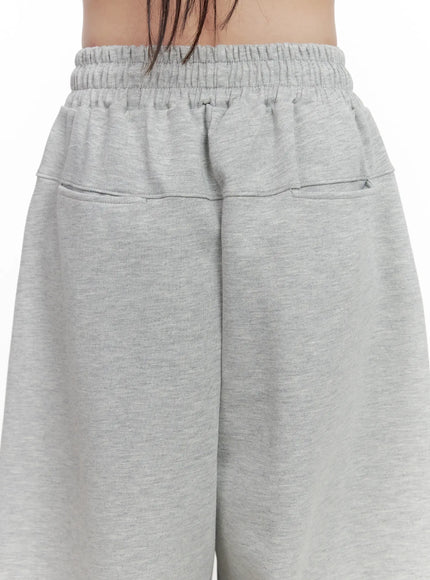 relaxed-fit-pintuck-sweatpants-co521