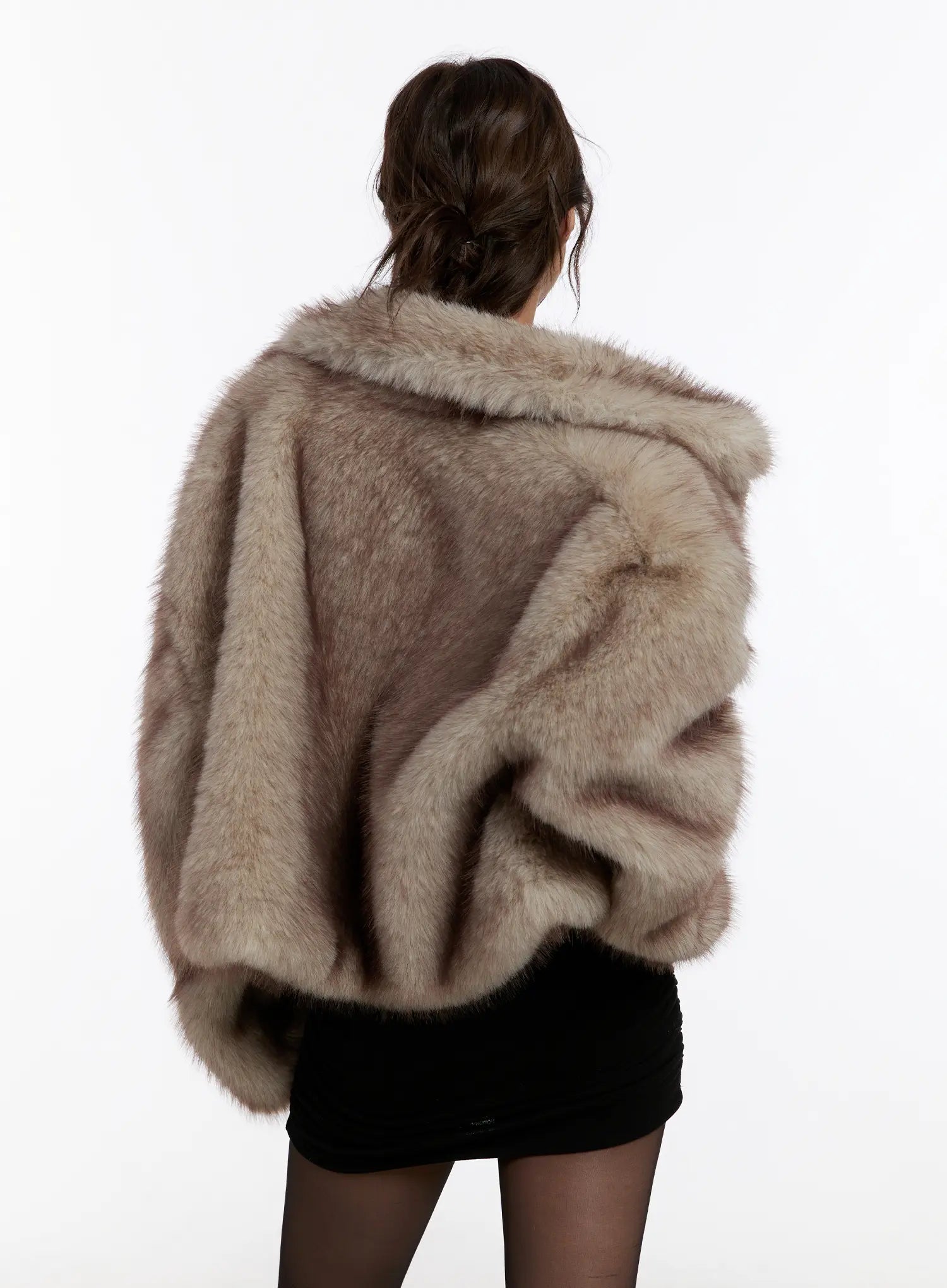 classic-faux-fur-jacket-cn527