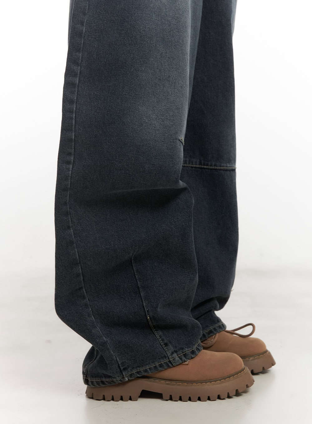 giselle-stitched-balloon-fit-jeans-cf526