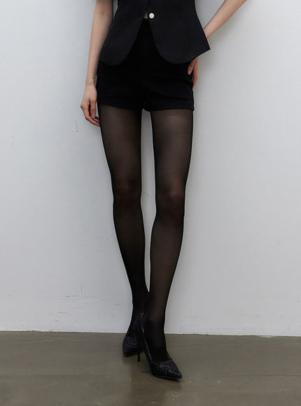 slim-fit-shorts-iy326