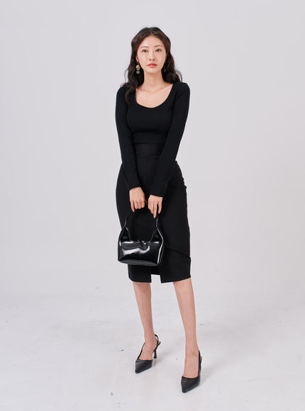 Square Neck Crop Long Sleeve T-Shirt IS05