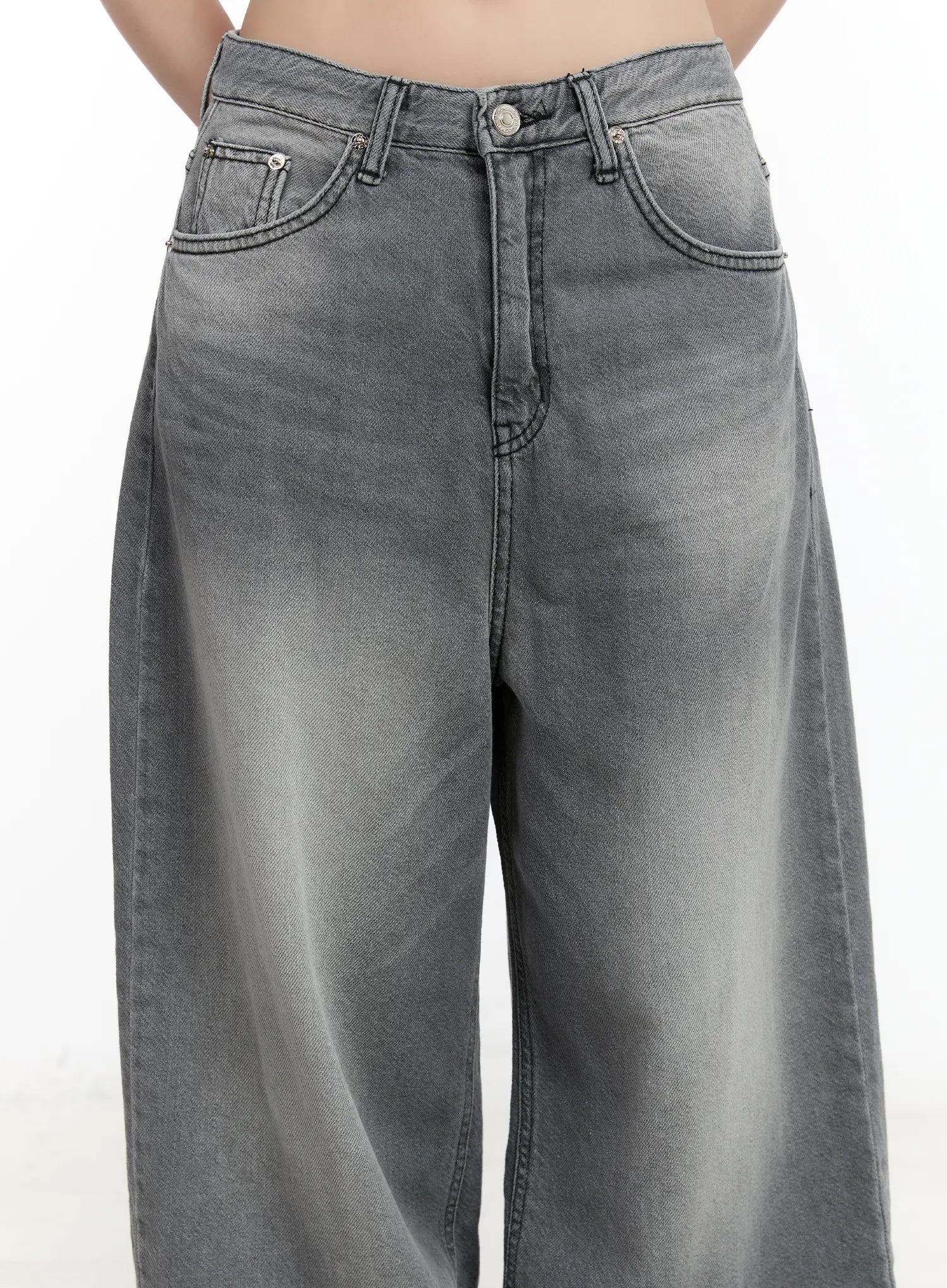 armani-washed-wide-leg-jeans-cm511