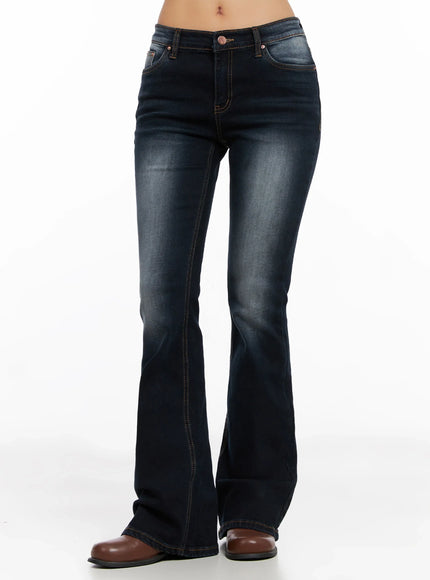 Aliyah Mid-Rise Flared Jeans IG528