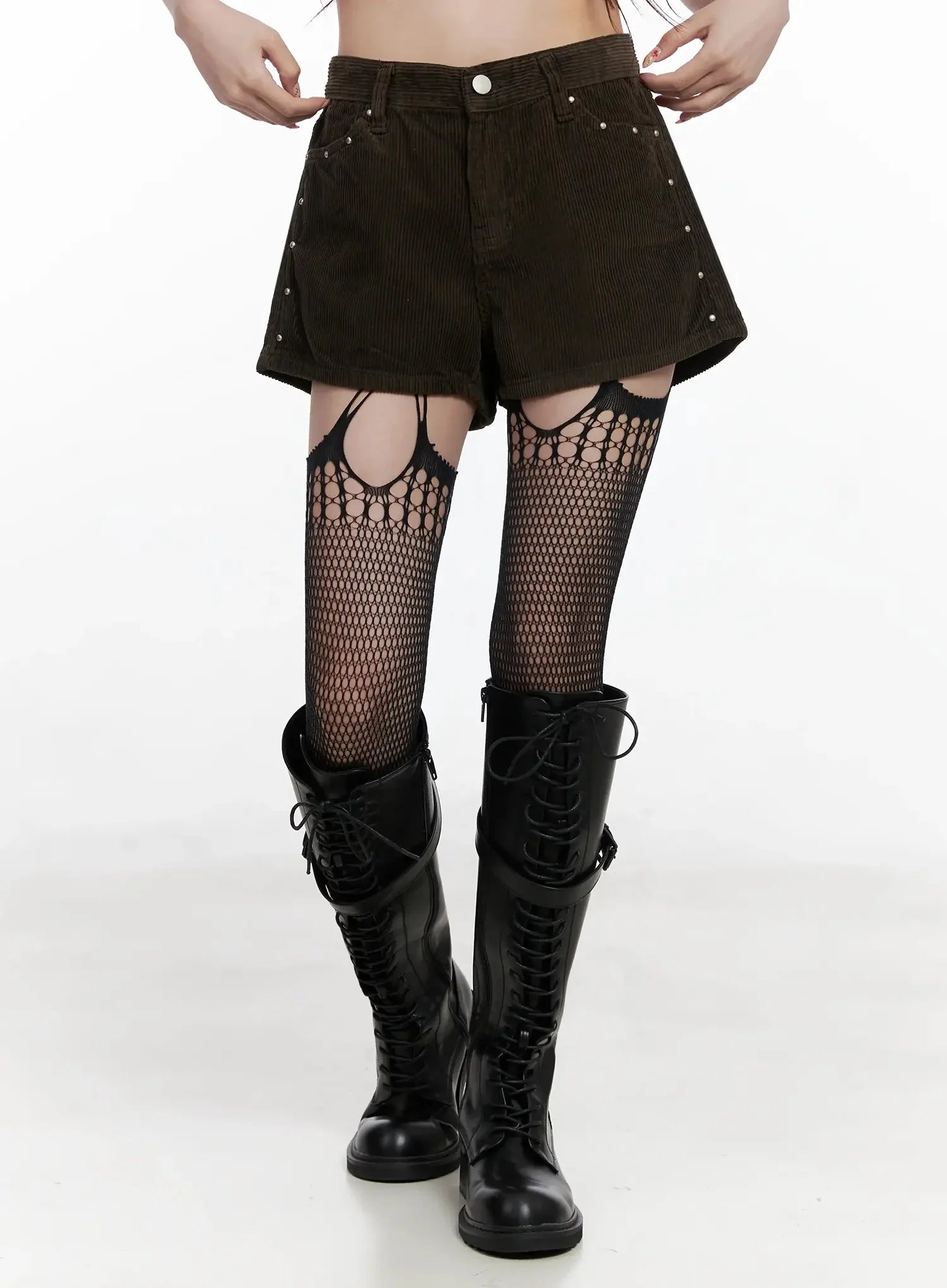 corduroy-studded-shorts-in525