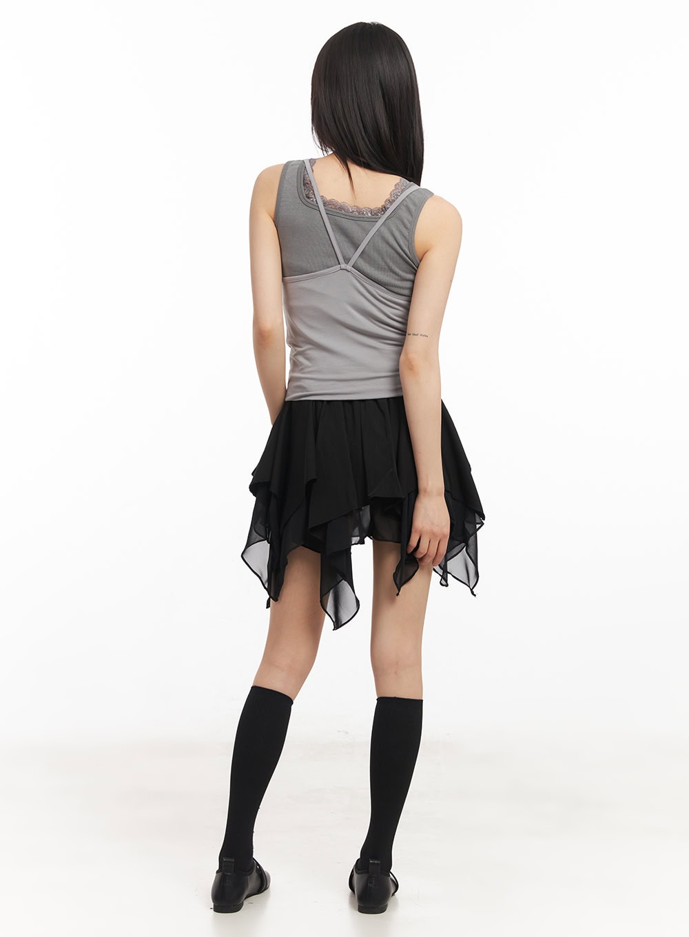 slim-fit-layered-lace-tank-top-ca523