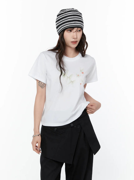 butterfly-graphic-cropped-t-shirt-cy514