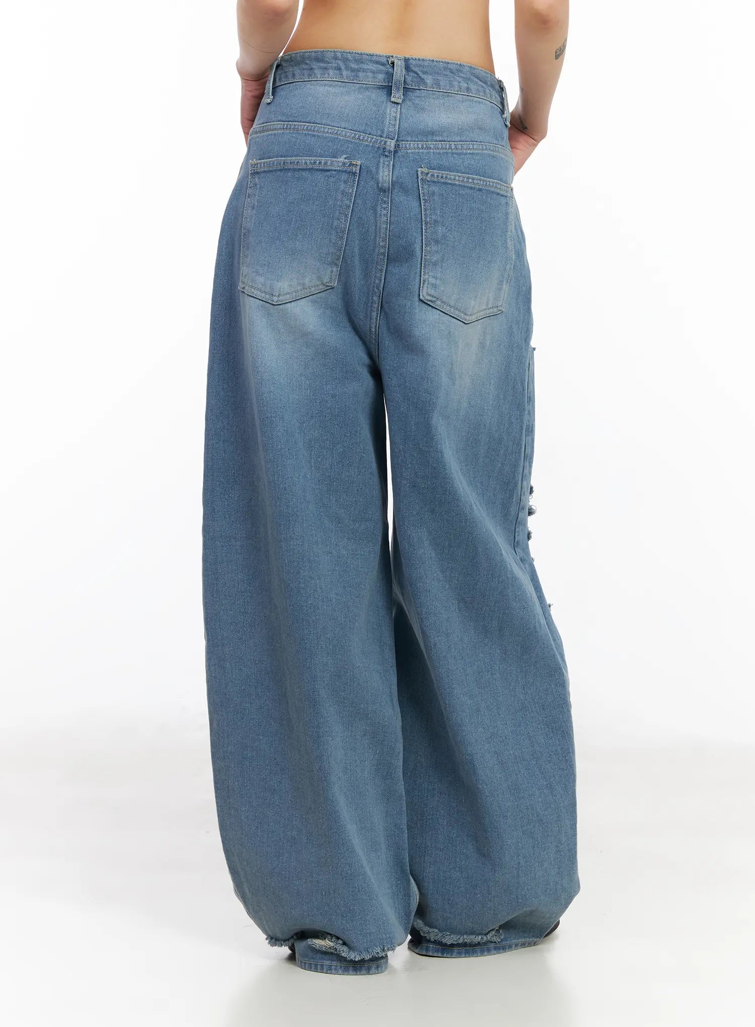 Lylah Ripped Wide Leg Jeans CM517