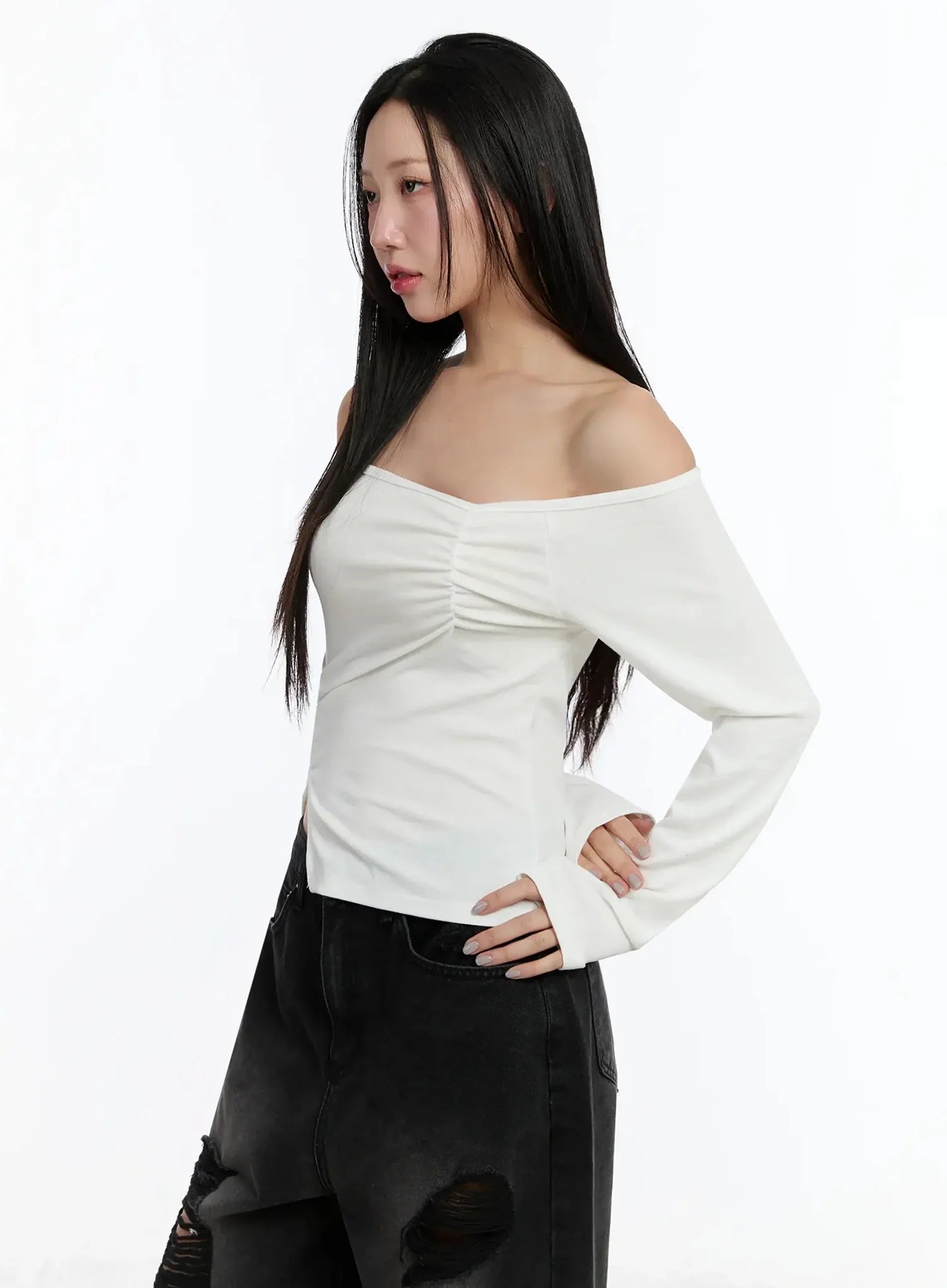 off-shoulder-ruched-long-sleeve-top-im513