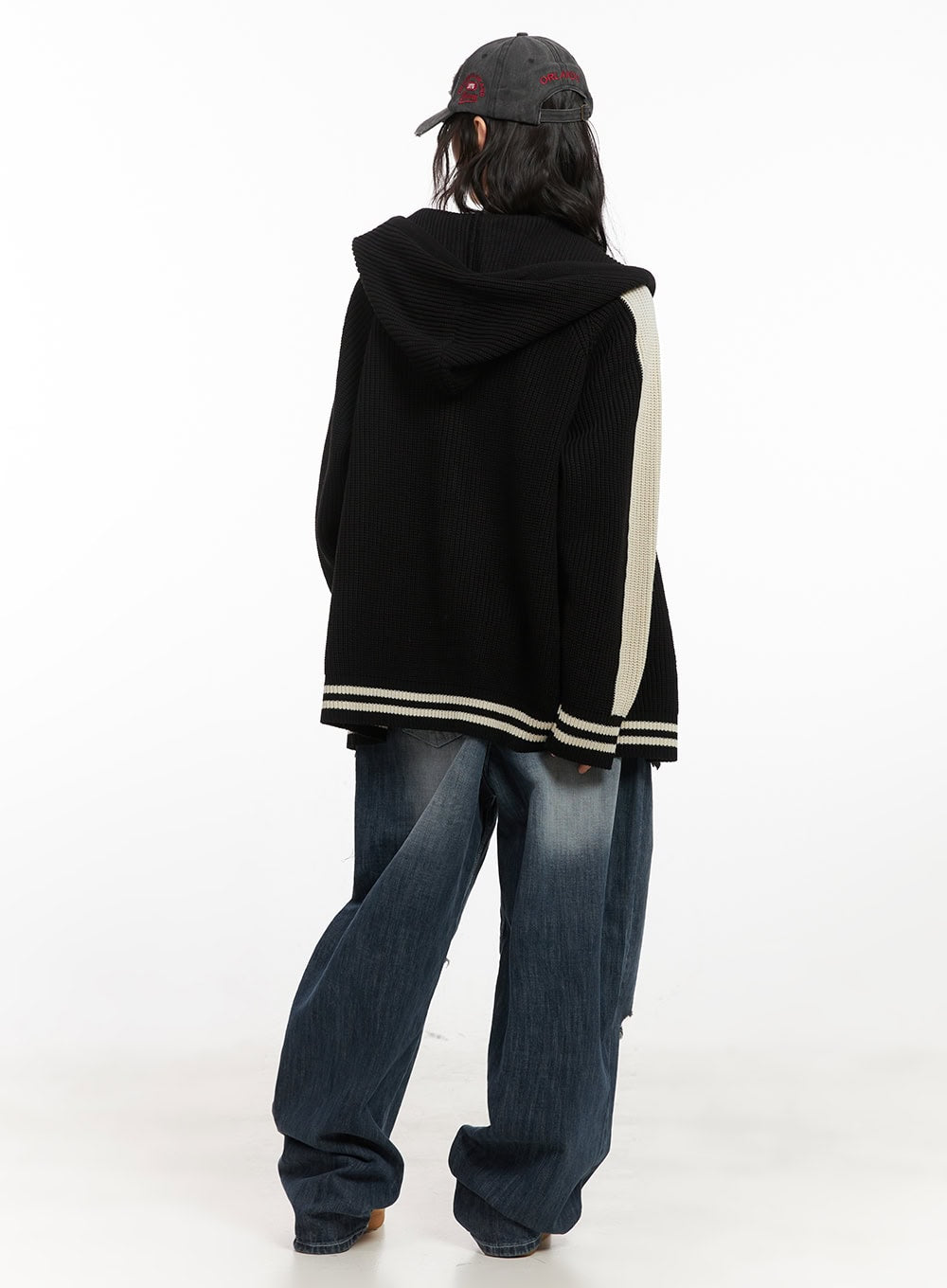 Oversized Hooded Knit Jacket CJ523