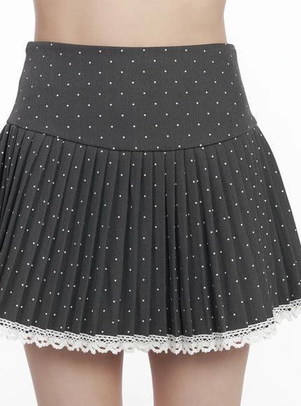 lace-trim-polka-dot-pleated-mini-skirt-cm525