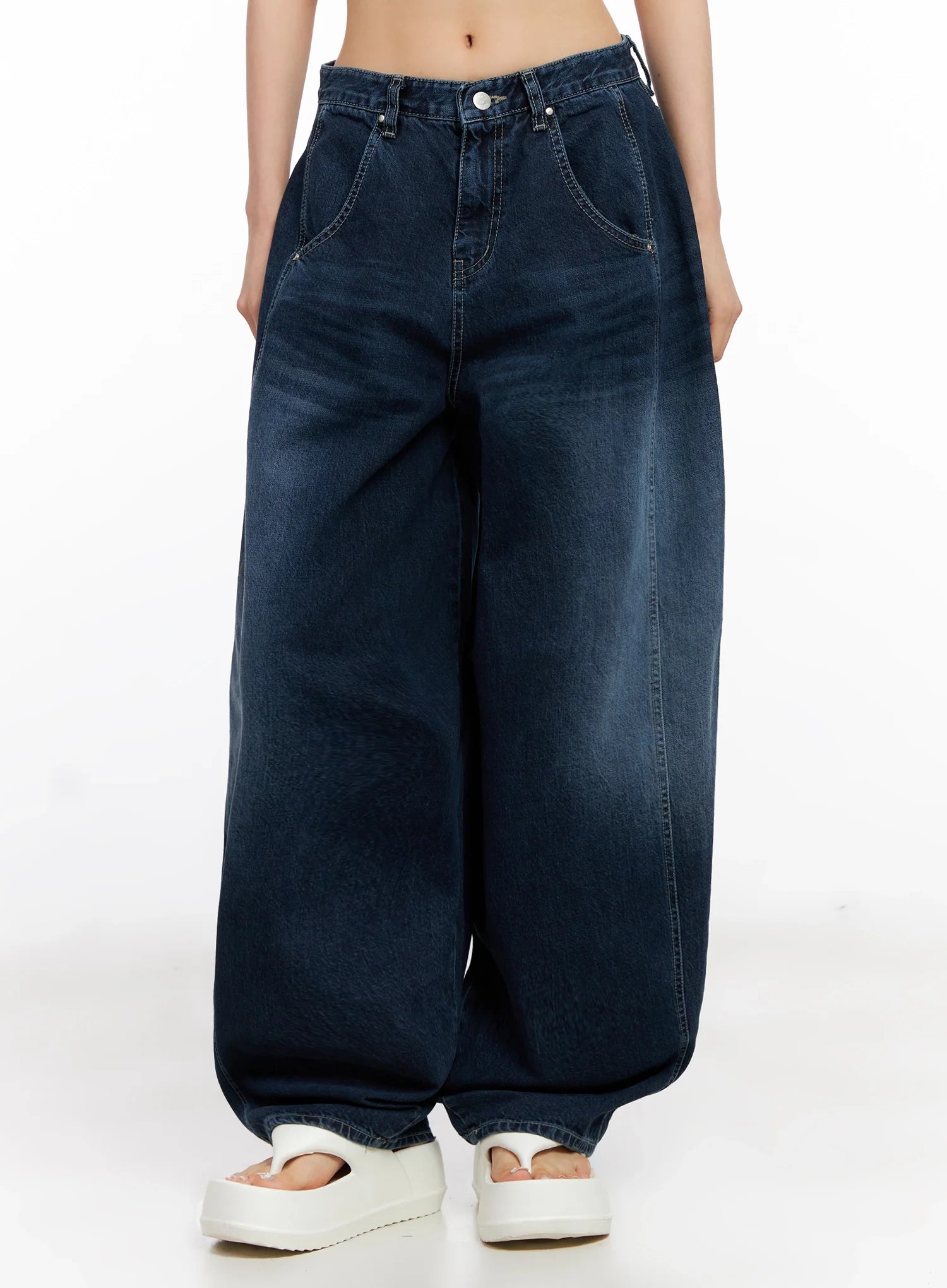 Sohee Angel Wing Print Wide-Leg Jeans IG508