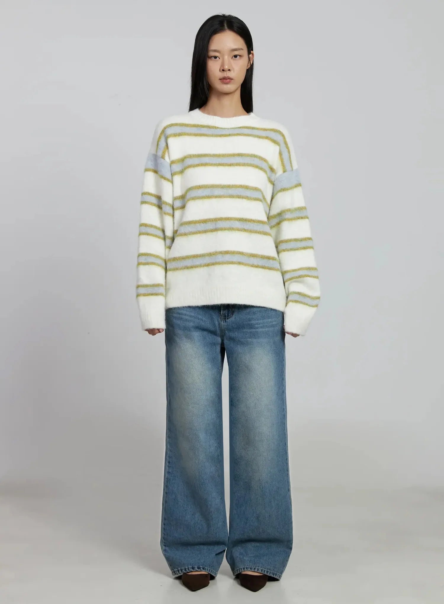 cozy-stripe-pattern-sweater-im520
