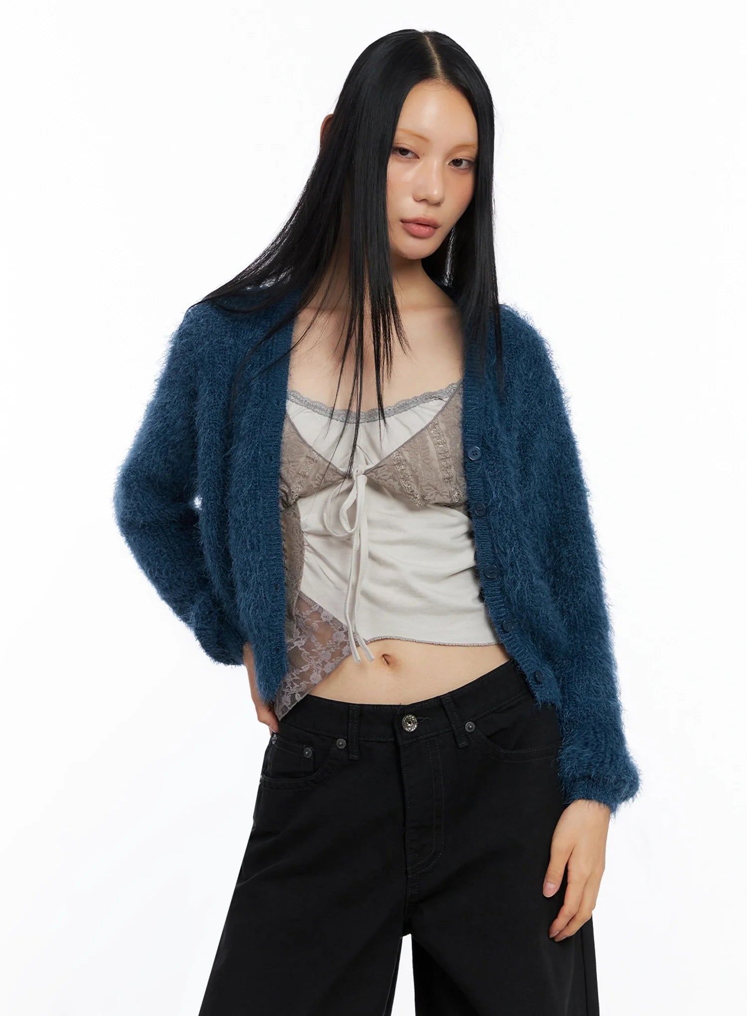 soft-knit-buttoned-cardigan-co517