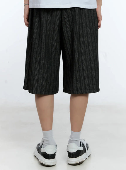 mens-striped-pintuck-shorts-il529