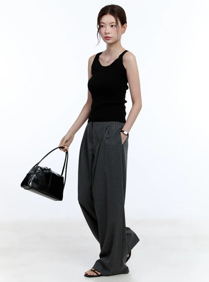 slim-fit-sleeveless-sweater-cu513