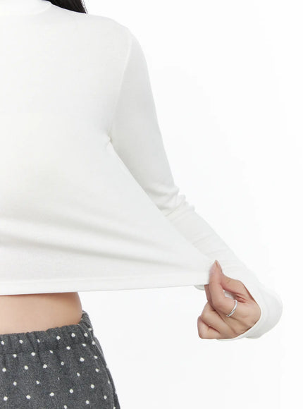 basic-mock-neck-long-sleeve-crop-top-cd529