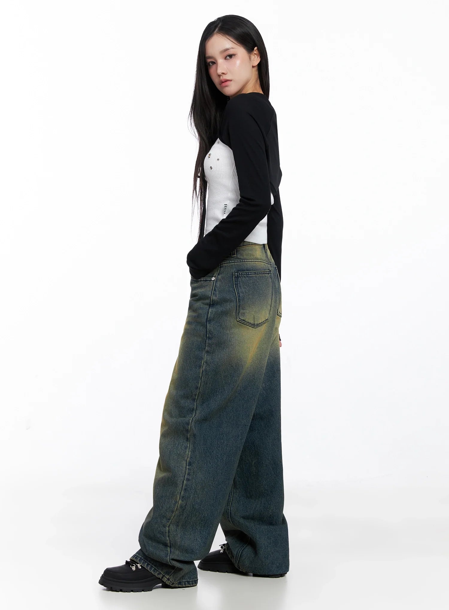elora-washed-baggy-jeans-is525