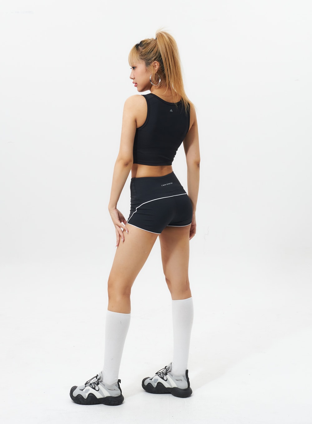 Mid-Rise Sweat Shorts IL317