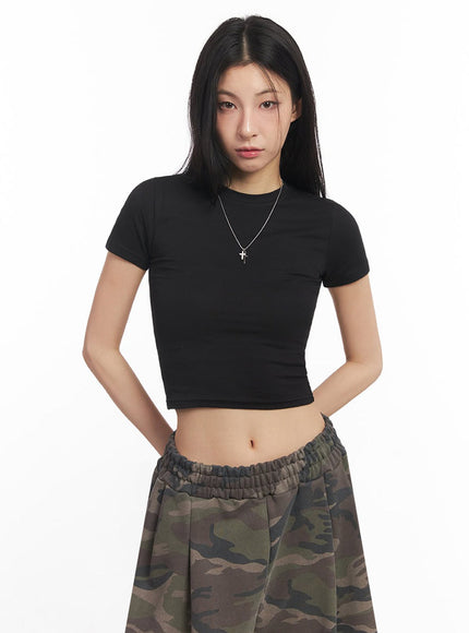 essential-cotton-crop-top-iy529
