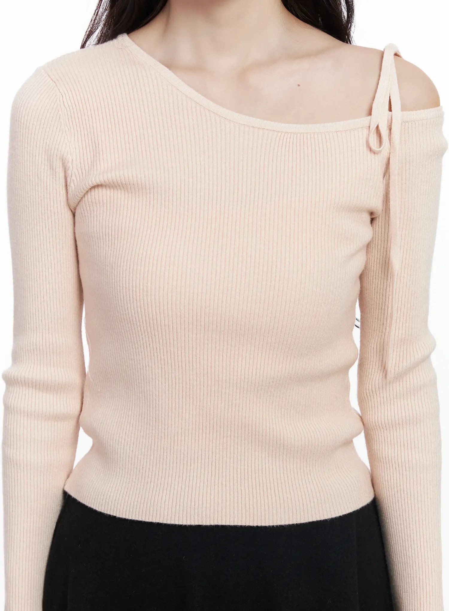 ribbon-off-shoulder-knit-top-ij529